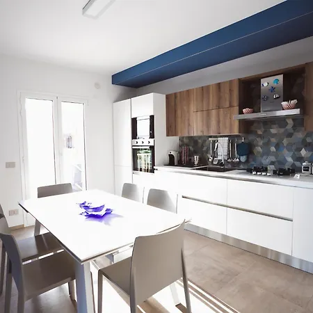 Sea&sun Apartment